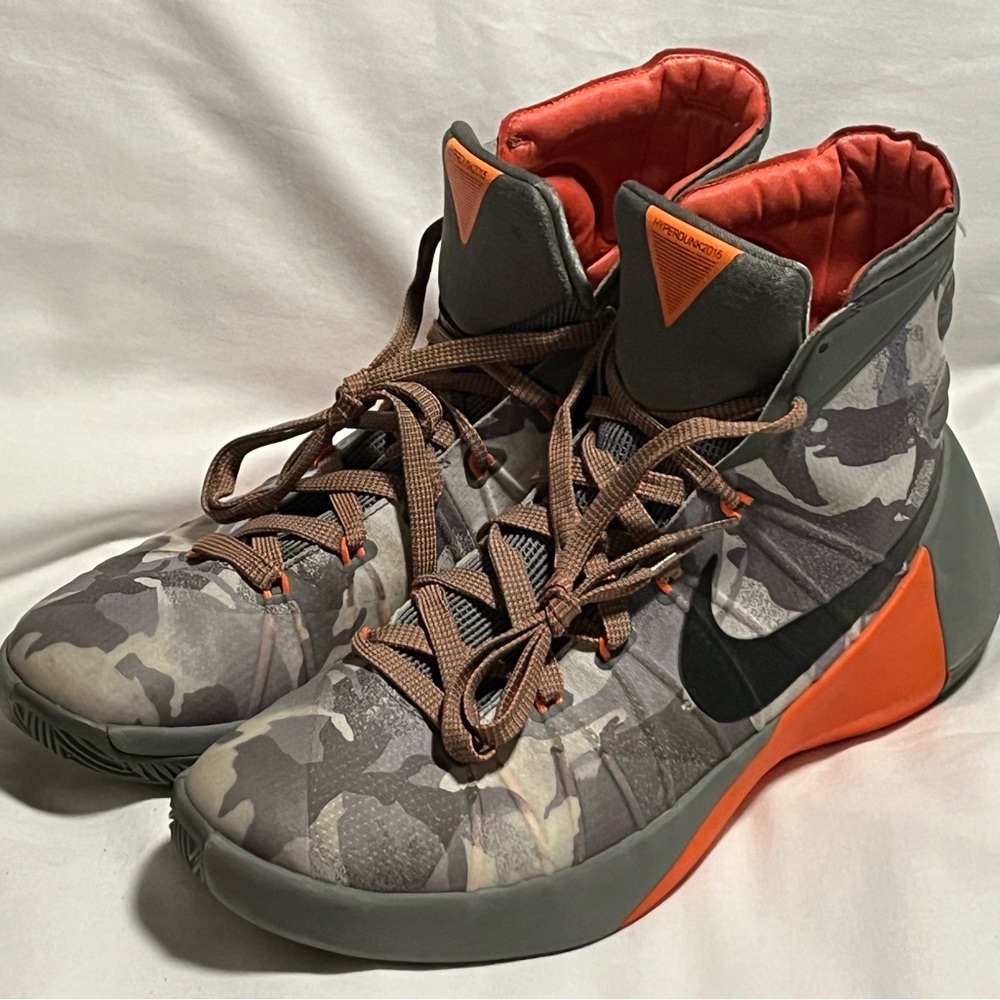 Nike Hyperdunk PRM - Men’s size 9 - Camo/Orange 749567-001